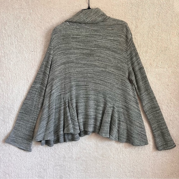 Anthropologie Waffle Thermal Knit Cowl Neck Flare Sleeve Sweater Gray Sz. Medium - Picture 7 of 9
